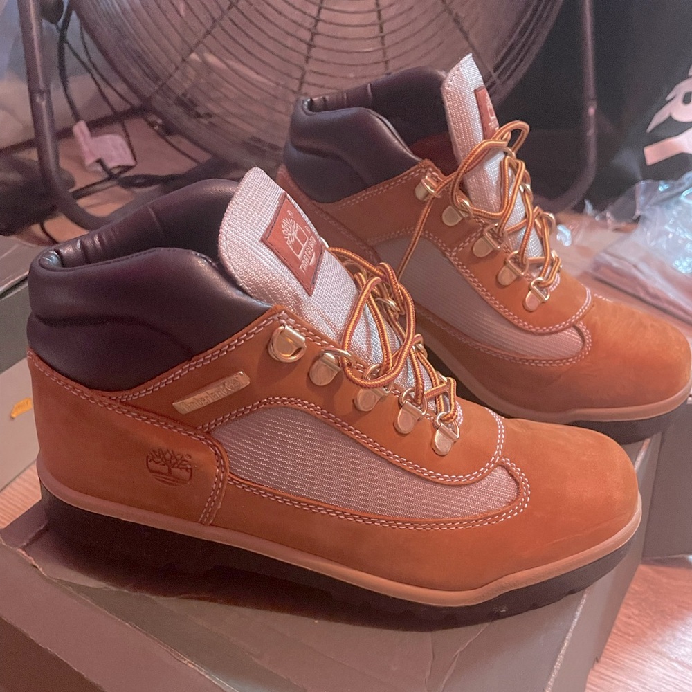 Size 6.5 wheat Timberland boots